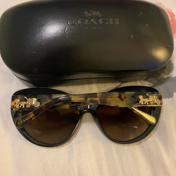 Coach sunglasses - Picture 2 of 8
